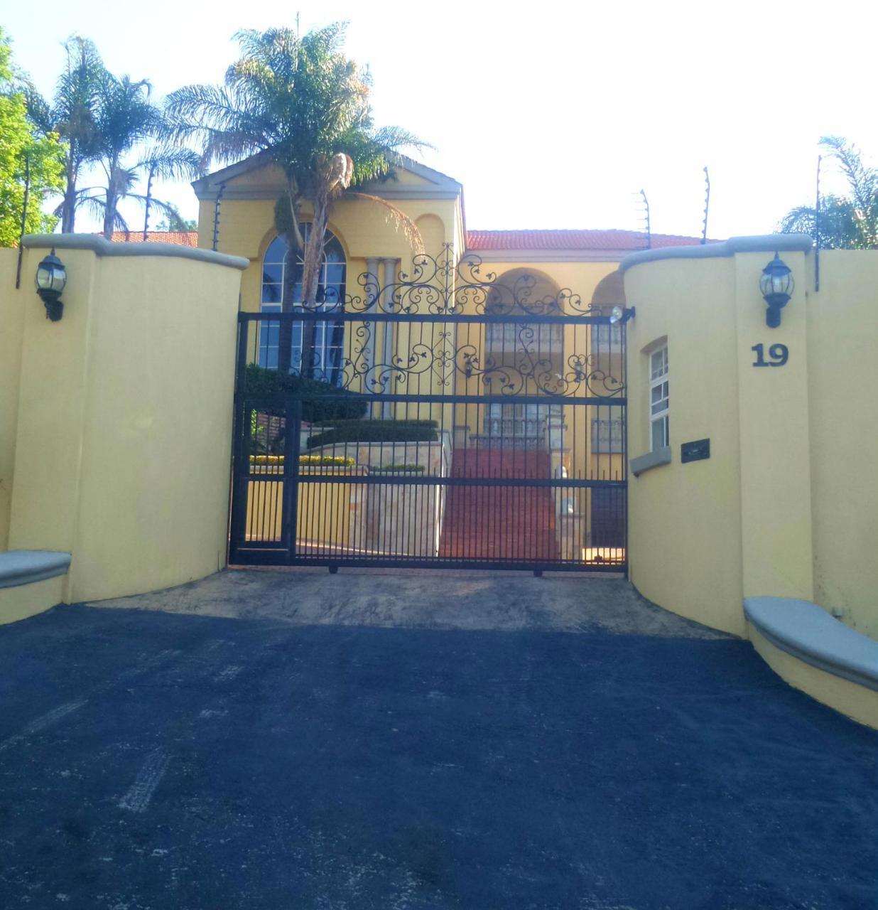 Tdm's Boutique Hotel 2*
